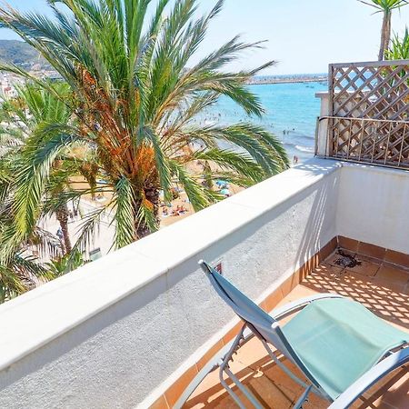 Port Alegre Attic By Hello Homes Sitges Eksteriør billede