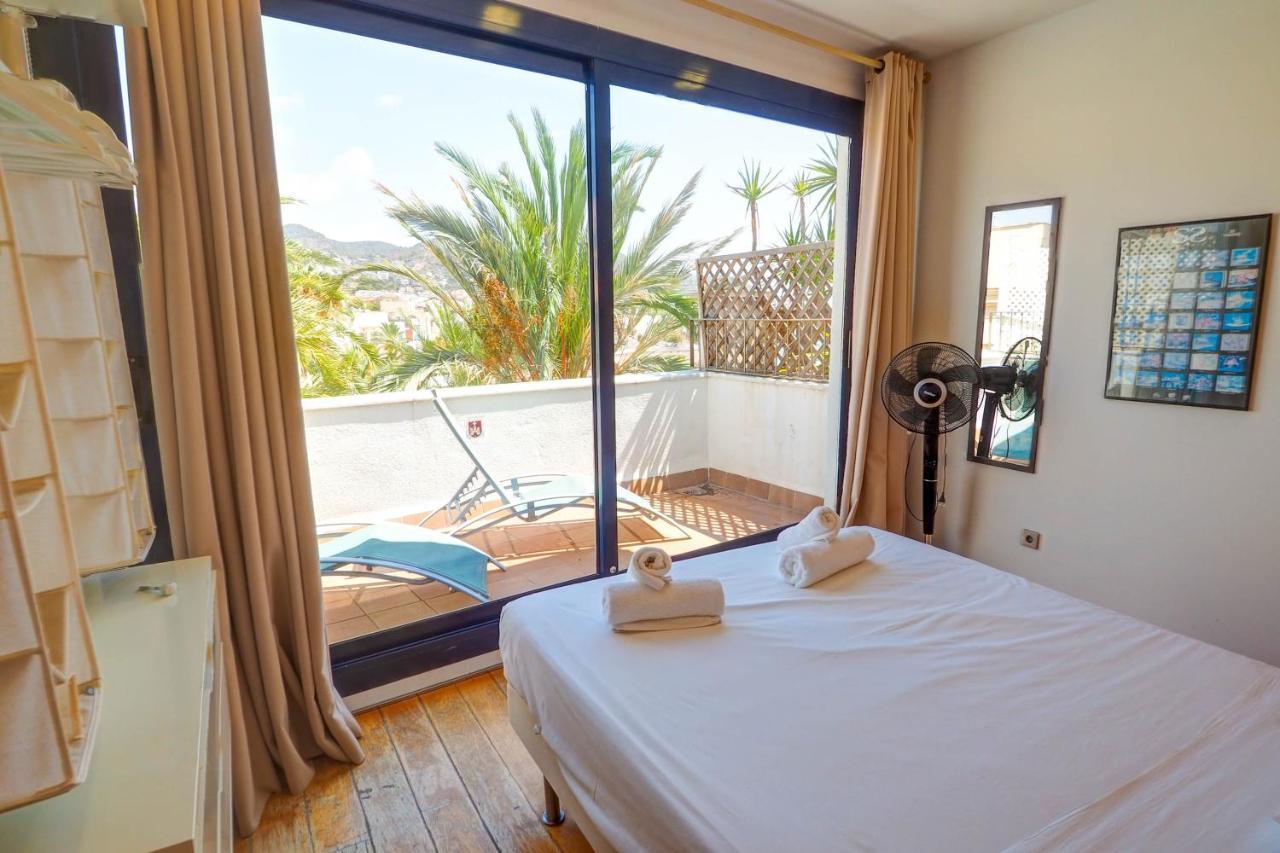 Port Alegre Attic By Hello Homes Sitges Eksteriør billede
