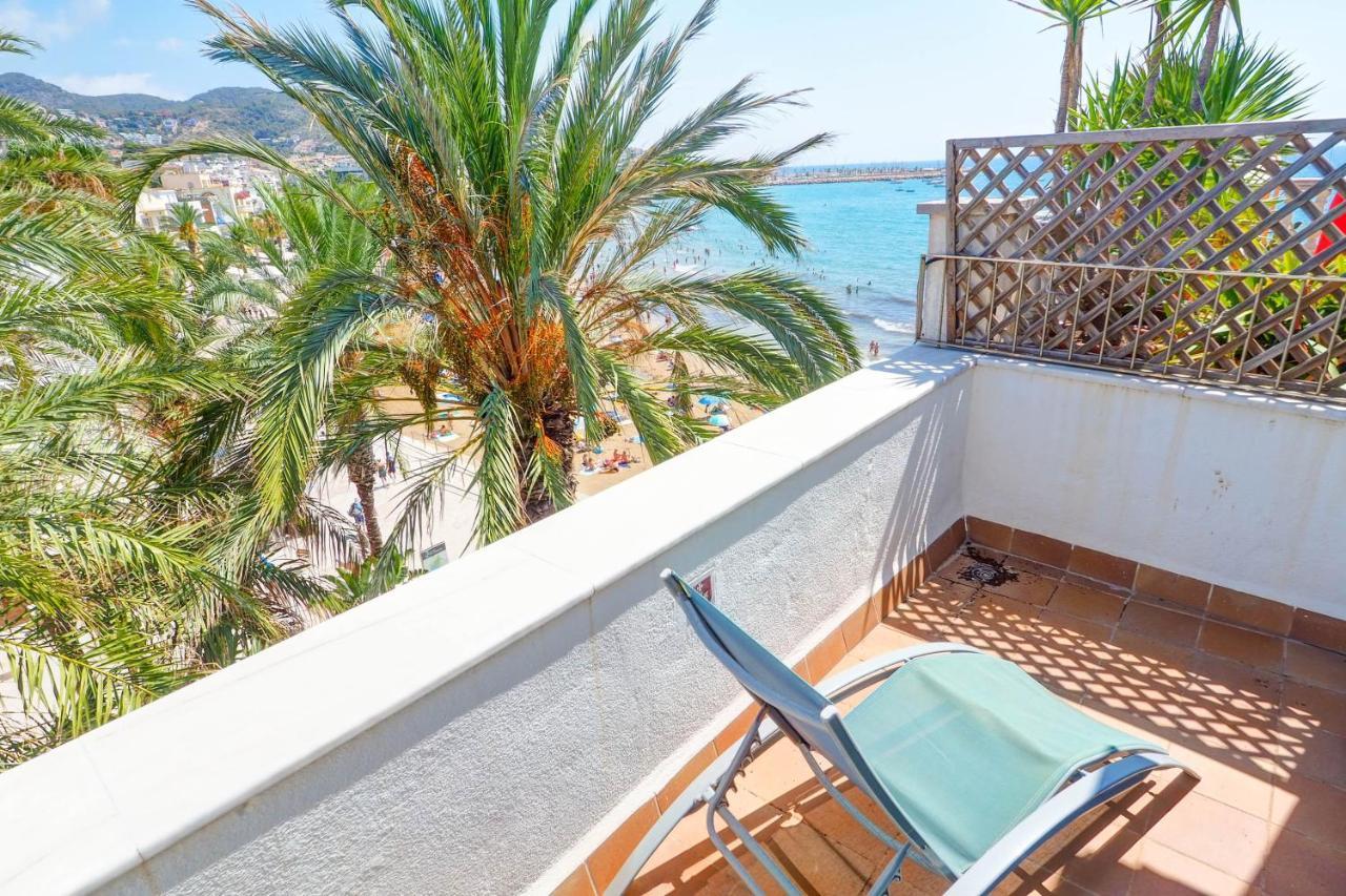 Port Alegre Attic By Hello Homes Sitges Eksteriør billede